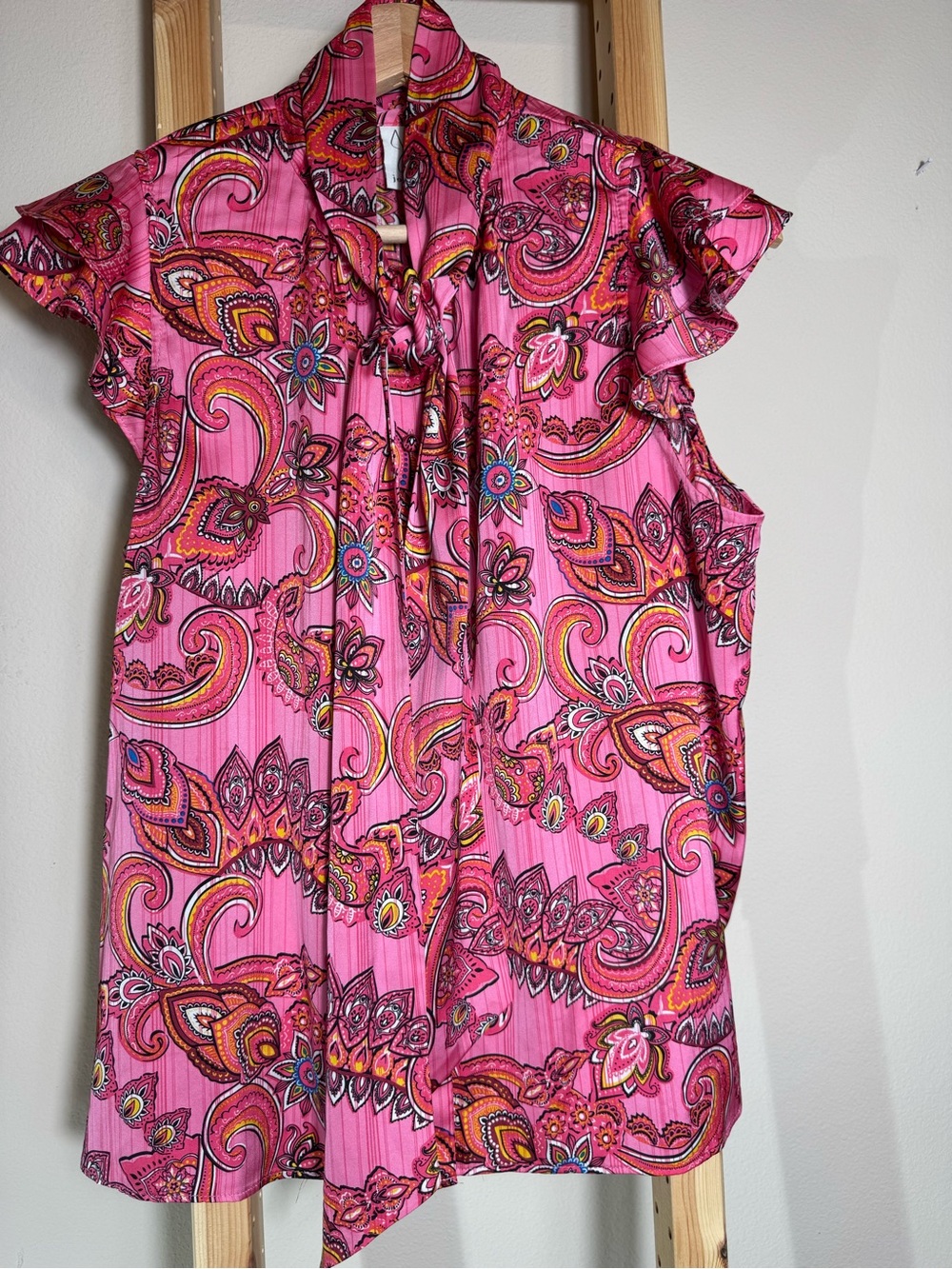 Joie Pink Paisley Silk Tie Neck Flutter
Sleeve Blouse - Size Medium